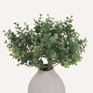 En elegant Eucalyptus snittgrönt, Konstgjord eucalyptus snittgrönt 51 cm hög med naturligt utseende och känsla. Detaljerad utformning med realistiskt bladverk. 