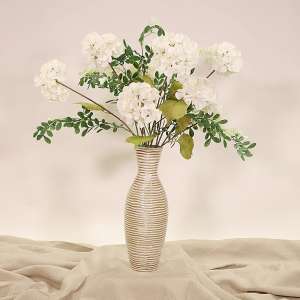 En elegant Sophorae vit snittgrönt, Konstgjord sophorae snittgrönt 80 cm hög med naturligt utseende och känsla. Detaljerad utformning med realistiskt bladverk. 